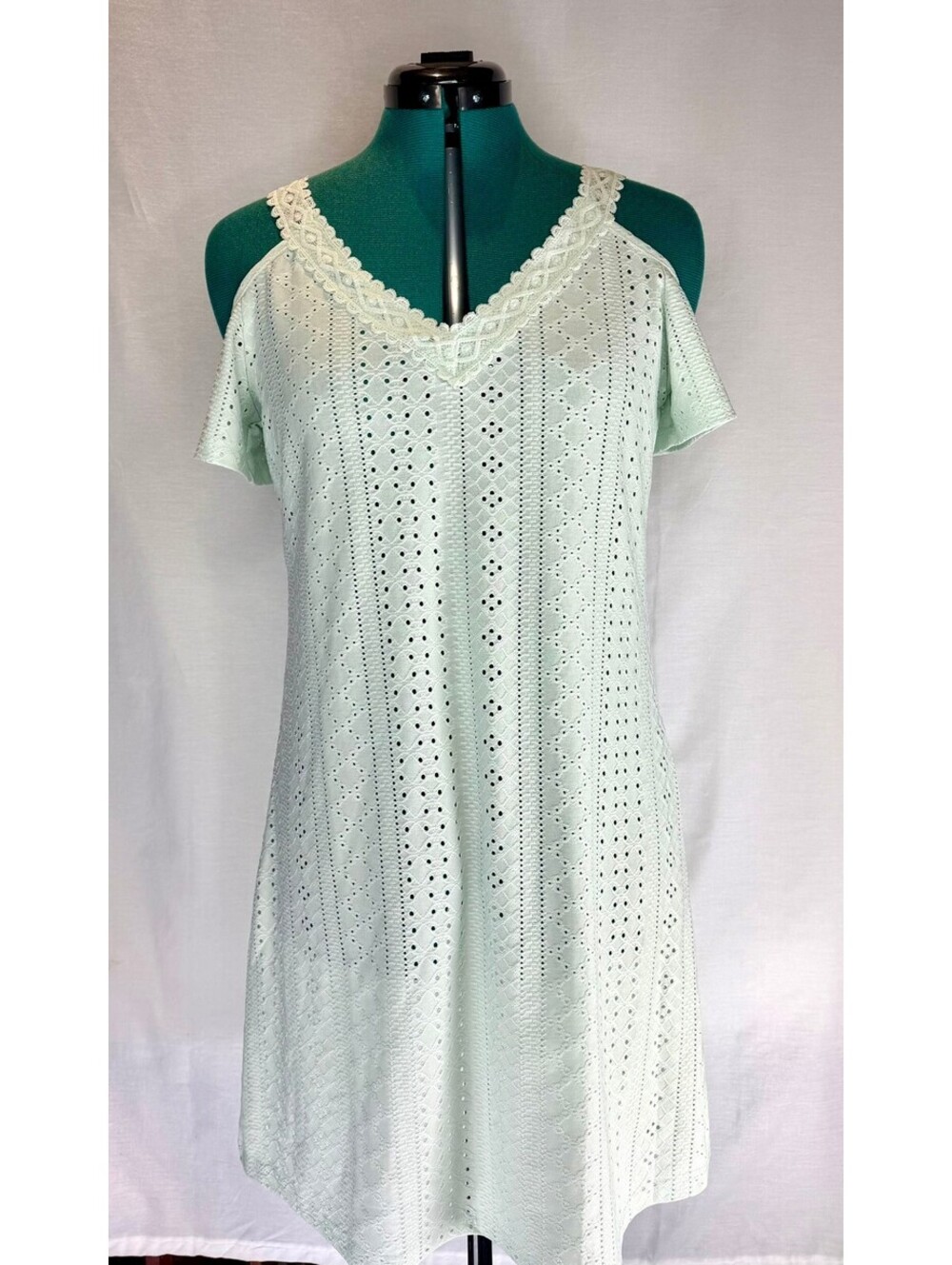 Mint Green Eyelet Cold Shoulder Swimsuit Cover Up Tunic Size Medium